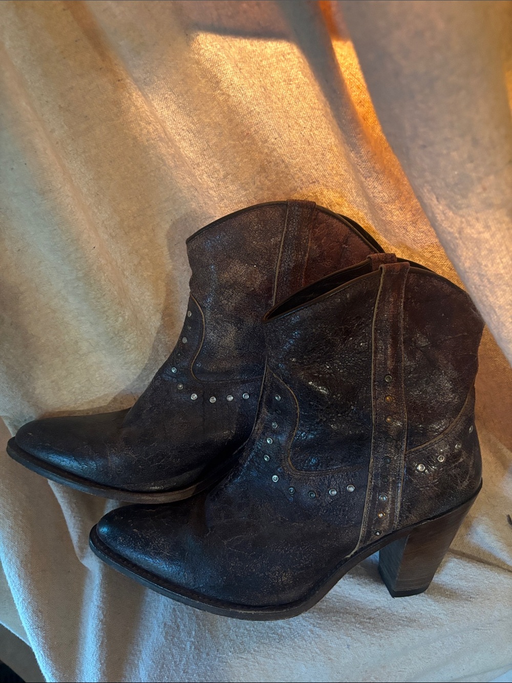 Frye Dark Brown Distressed Studded Western Ankle Boots
Size 9